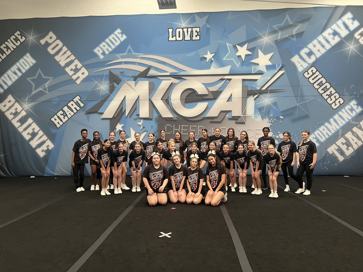 MissWallsDrama's tweet photo. Today Thunder trained at @mkcheerleading , getting the chance to use their amazing facilities. It was invaluable for the team getting to train on sprung floor before Saturday. Keeping pushing Thunder, you’ve got this. @KAKempston @KempstonCheer  ⚡️🎀 https://t.co/RVFaGRTjRB