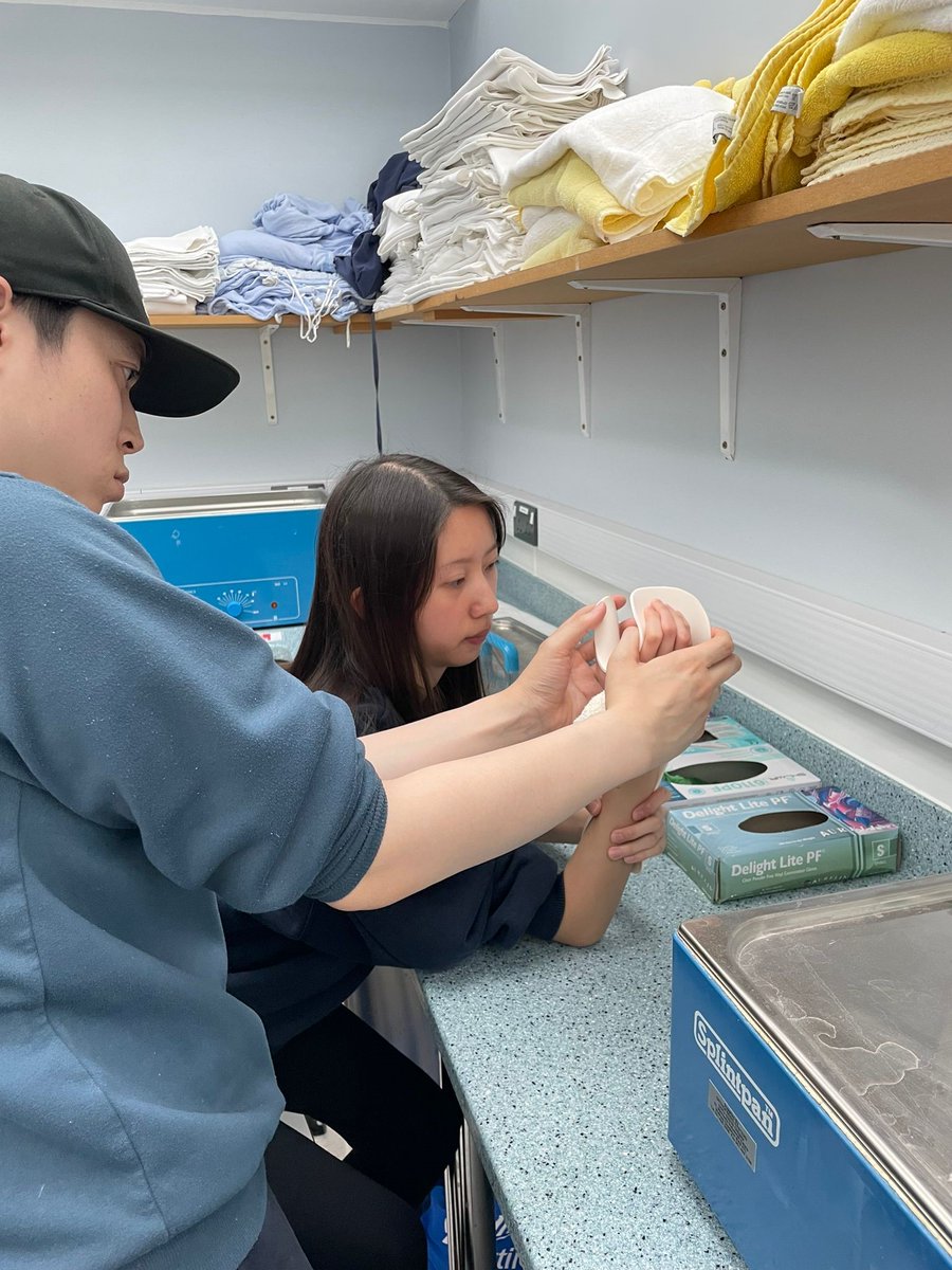 OT_UEA's tweet image. Our year 2 MSc Occupational Therapy students practising their splinting skills @UEA_Health 
#OccupationalTherapy #OccupationalTherapyStudent #Splinting
