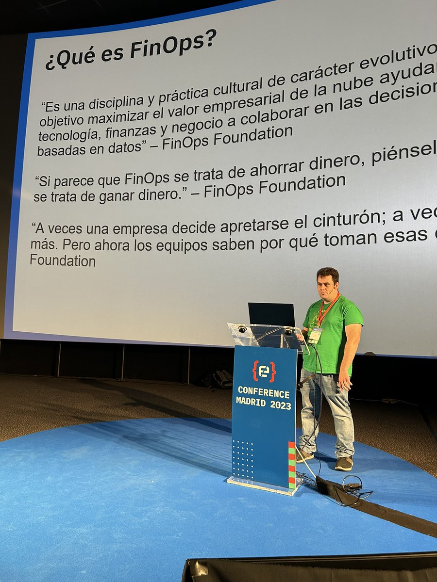 MadNightCoders's tweet photo. Ya tenemos a @alexmiravet  hablado de Finops #CodemotionMadrid23 https://t.co/n2kLArMjnp