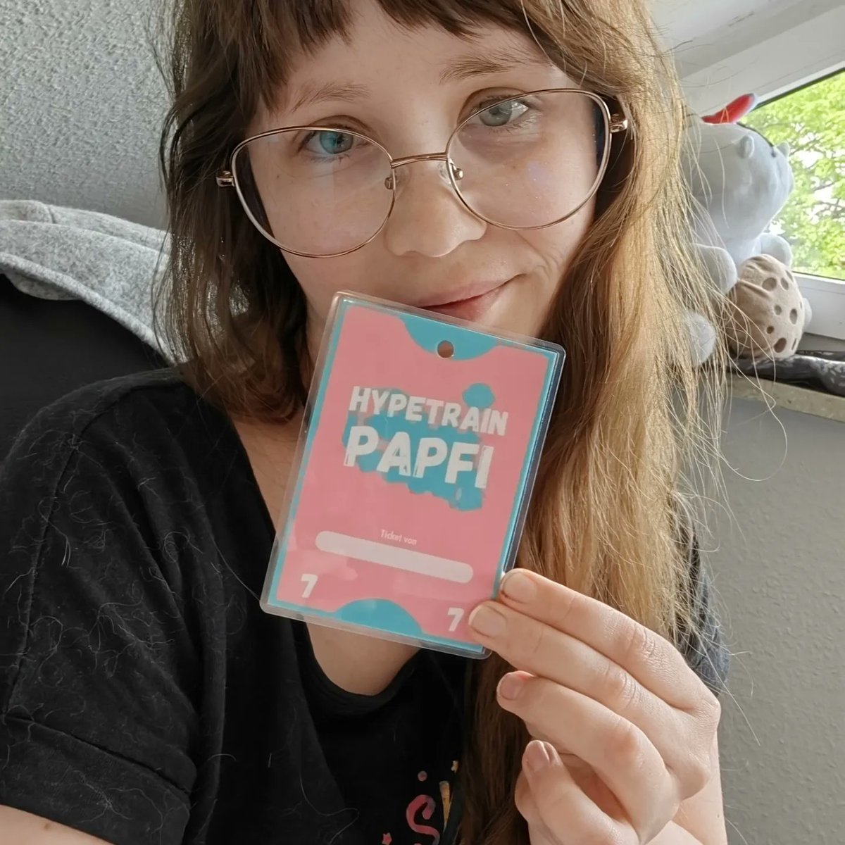 Neelia0's tweet photo. Die Gamescom kann kommen!!! 
An alle #Papfenheimer : Ich werde diese wundervollen Hypetrain Tickes von @Papfrich auf der #gamescom2023 verteilen!!! https://t.co/J7SHgyYivo