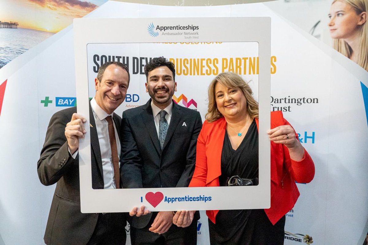 Emily Pearson tweet media