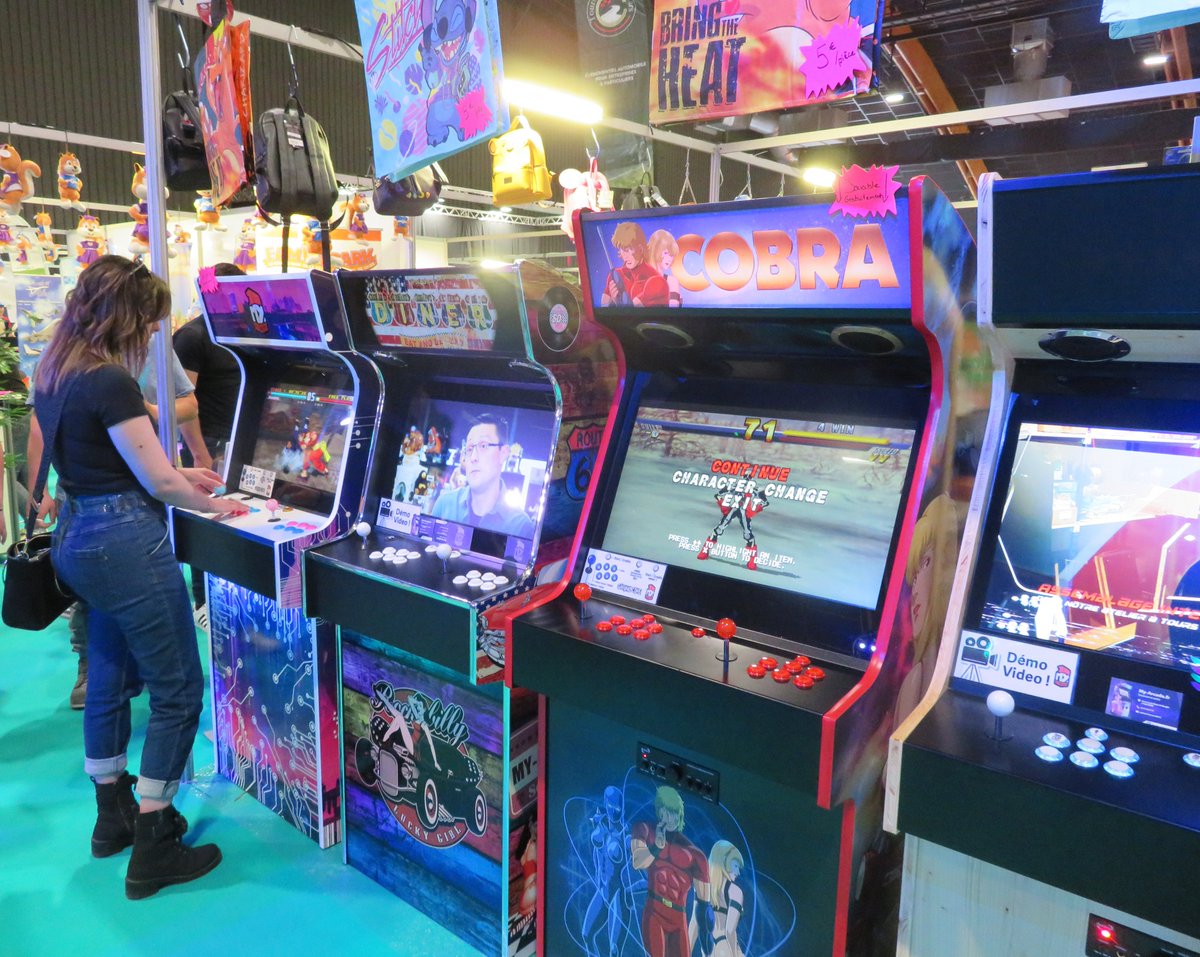 MyArcade2's tweet photo. Quel premier week-end incroyable à la #FoiredeTours ! 🥰

Un grand merci à tous ceux qui sont déjà venus nous rendre visite. 🙏

Il nous reste encore plusieurs jours de folie à la foire, on vous attend !😄

#bornedarcade #jeuvidéo #madeinfrance #MyArcade https://t.co/RP6Rai7Hux