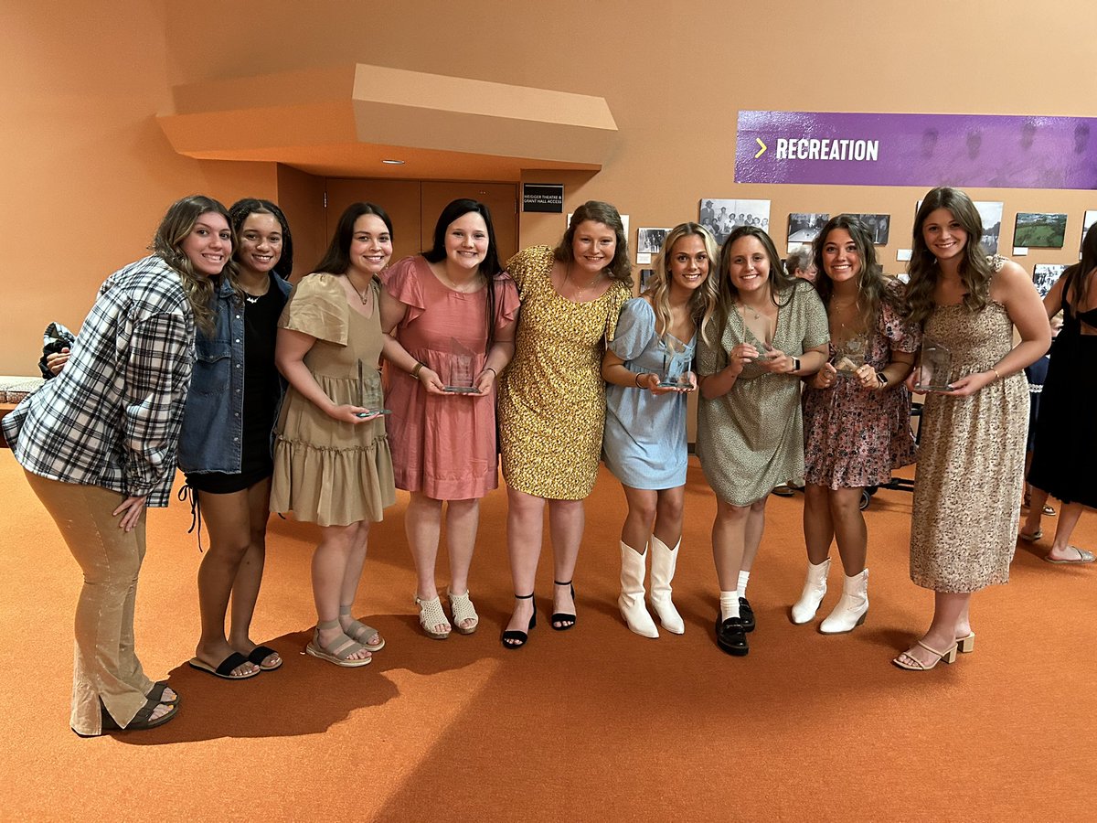 We had a great time at the CAA’s last night 🏆😎

- Team of the Year 
- Play of the Year (Anna Thomas)
- Best Moment 
- Female Standout Performance (Anna Thomas)
- Flame Award (Payton Herold)
-Coaching Staff of the Year