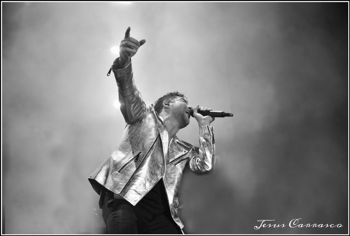 El amigo <a href="/davidbisbal/">davidbisbal</a> nos cuenta que…. Aparte de ajedrez, y el nuevo Single, que está por estrenarse, cantara otras dos canciones más del nuevo disco estrenando antes de la salida. Esto jamás lo había  hecho y esta muy  emocionado. #fotografiajesuscarrasco #davidbisbal