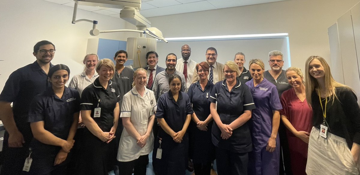 ELHTHeadAndNeck's tweet photo. Just finished head and neck clinic -quick photo before head and neck steering group 📸 https://t.co/8KCotMMvLC