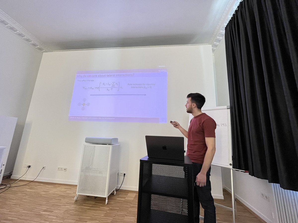 @hpratsgarcia giving us a lecture on lateral interactions in KMC simulations #KMCworkshop @michastamatakis @fhi_mpg_de