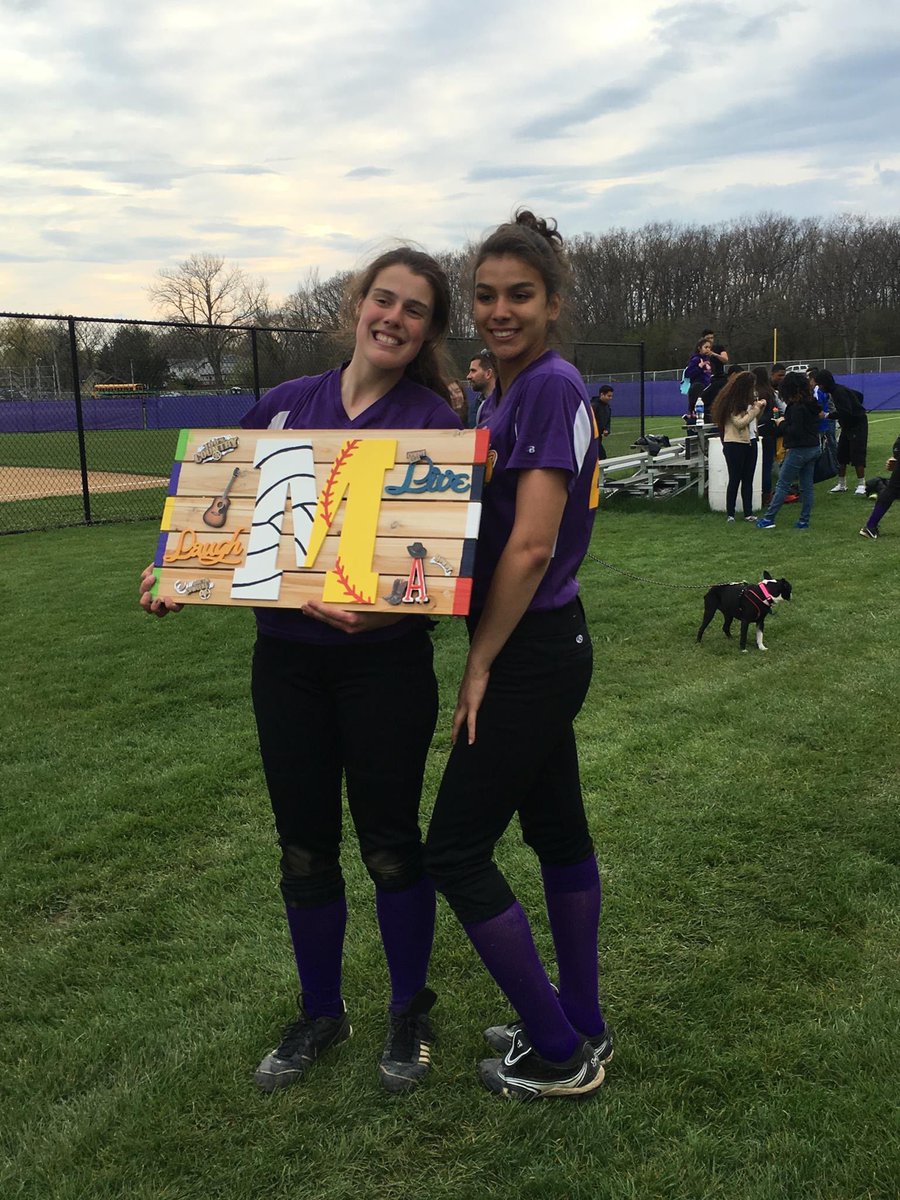 WaukSoftball's tweet photo. We are deeply saddened by the passing of a former player, friend, co-worker, coach, and family member, Niolis Collazo. Niolis was a beautiful person and came back to Waukegan to help better the community. Our thoughts and prayers go out to Mia and the rest of her loved ones. https://t.co/FMakM07AfM