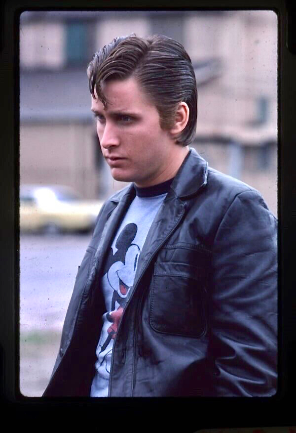 The Outsiders House Museum on X: "Emilio Estevez as Two-Bit Matthews in The  Outsiders (1983) Original 35mm promotional slide. Part of The Outsiders  House Museum's permanent collection. #Greasers #TheOutsiders #Tulsa  #EmilioEstevez https://t.co ...