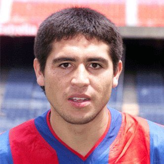 BlazquezFont's tweet photo. 🗣️Juan Román Riquelme: “Cuando apareció Sergio Busquets cambió el concepto del fútbol. Es único en el mundo. No hay ni habrá otro jugador como él”. #FCBarcelona https://t.co/zEav2tUtOg
