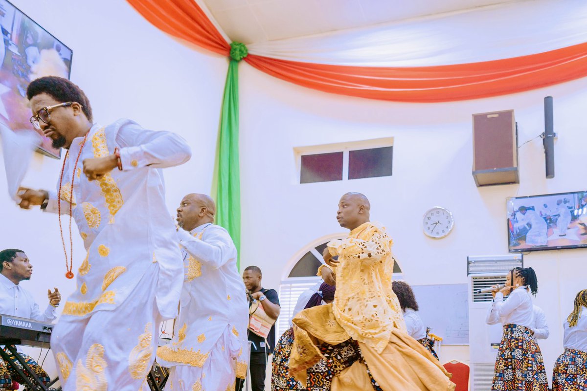 IAOkowa's tweet photo. Someone somewhere once described gospel music as a ‘balm for the soul.’

Over the last 8-years, at the Delta State Government House, the uplifting music of the Government House Chapel choir has been the powerful fuel behind our activities. https://t.co/jcmXMQxIEN