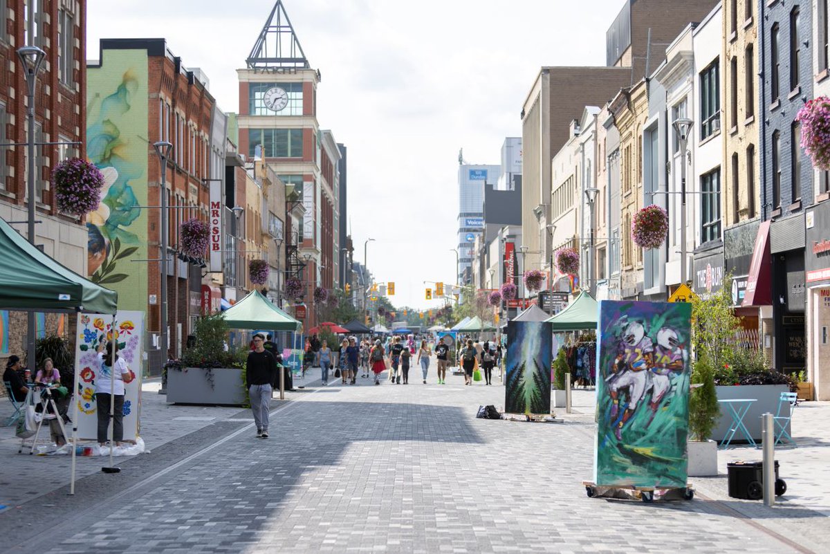 CityofLdnOnt's tweet photo. Starting today, traffic restrictions will begin at both ends of @DundasPlace to support a safe environment for cyclists, pedestrians, patios and events during construction.  You can reach Dundas Place destinations via Richmond and Talbot. Details: https://t.co/j1MaZ8q0Qx

#LdnOnt https://t.co/mnWQeh7j1N