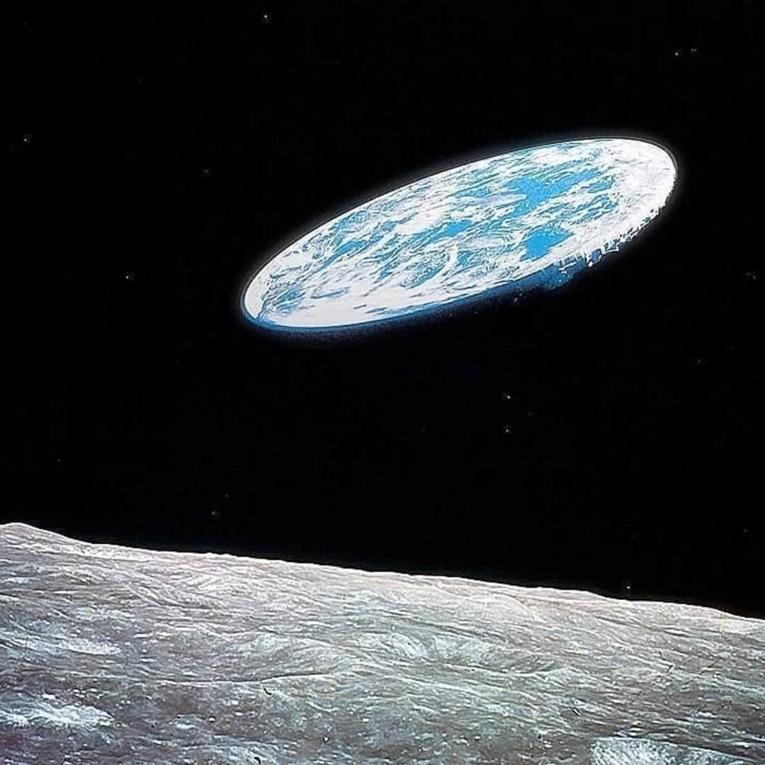 TheAstroDeni's tweet photo. Вот вам неоспоримое доказательство того, что земля плоская

Фотография сделана астронавтами с луны, во время миссии Апполон 74 https://t.co/Nw1m3oakjc