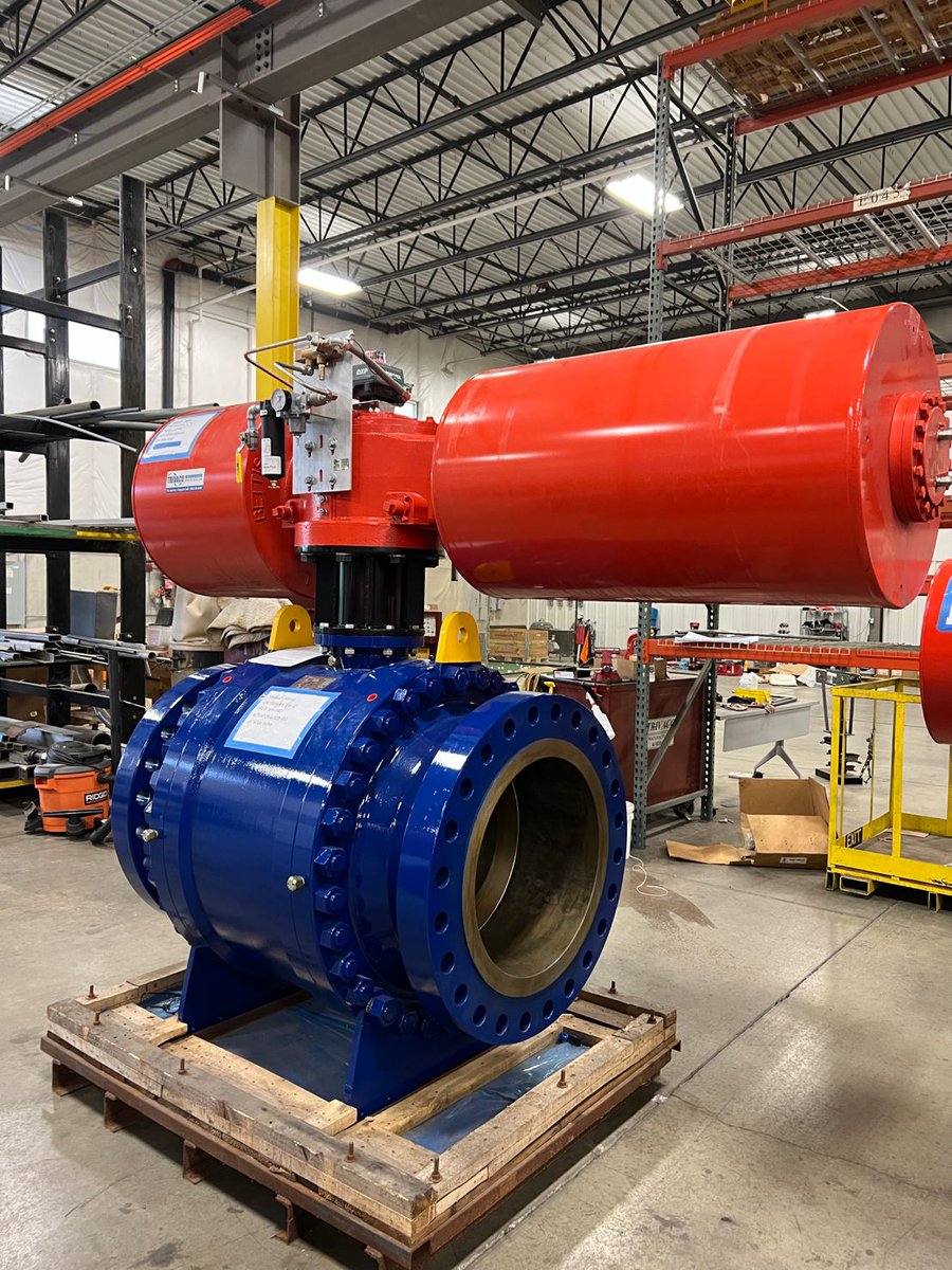 TRIVACO's tweet photo. Check out these 20” and 24” valve assemblies!
The mounting kits and control panels were designed, machined, fabricated, powder coated, assembled and tested at #TRIVACO.
Let us know how we can help with your #valve and #actuation needs. https://t.co/Sz6pBNd3TY