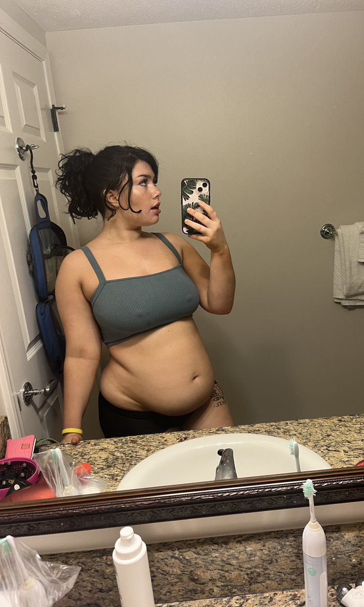 TianasTummy on Twitter: "mmmmm tumby"