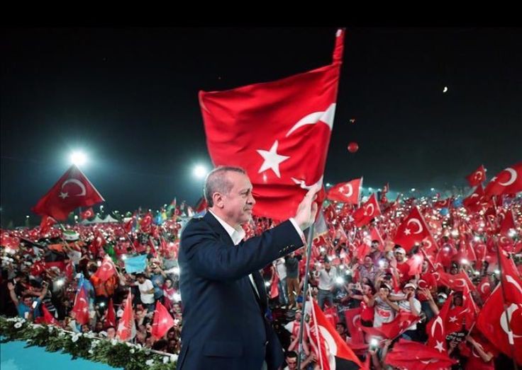 “Biz kimi insanlar gördük ki Onlar, yaptıkları ameller ile riya yapıyorlardı, şimdi ise öyle insanlar var ki yapmadıkları ameller ile riyakârlık yapıyorlar.”
Fudayl b. İyaz

Muhalefetin derdi hizmet etmek değil, hizmet etmiş gibi davranmak. 

"Biz bu millete efendi olmaya değil,