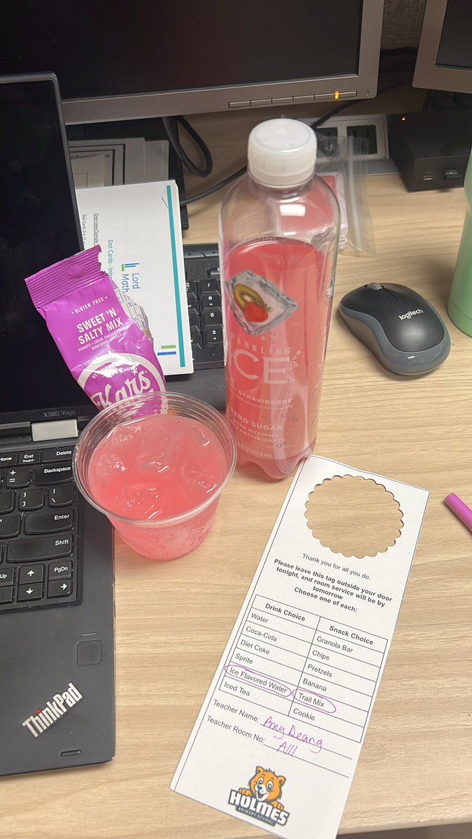 Feeling appreciated today! 🥰Thank you @KassirMary <a href="/mhansen0408/">Megan Hansen</a> !!! #TeacherAppreciationWeek