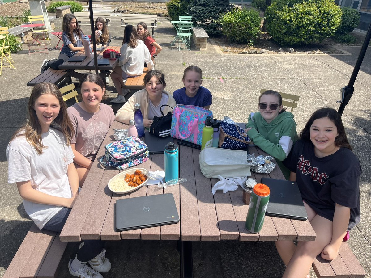 Jeanine Perrotta tweet media