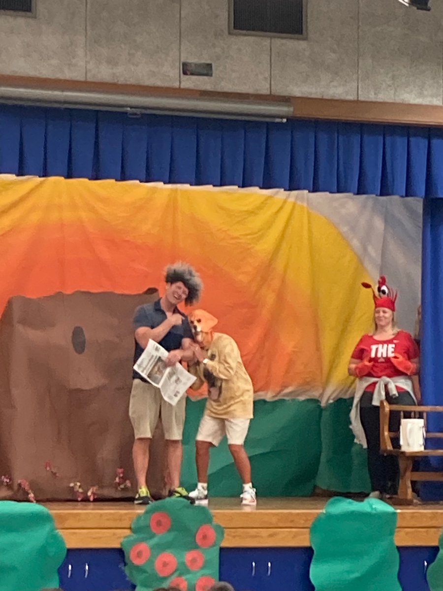We kicked off our 6th annual One School One Book with a great assembly. We are reading Gooseberry Park! Thanks to our OSOB Committee for organizing all the fun! #weschools