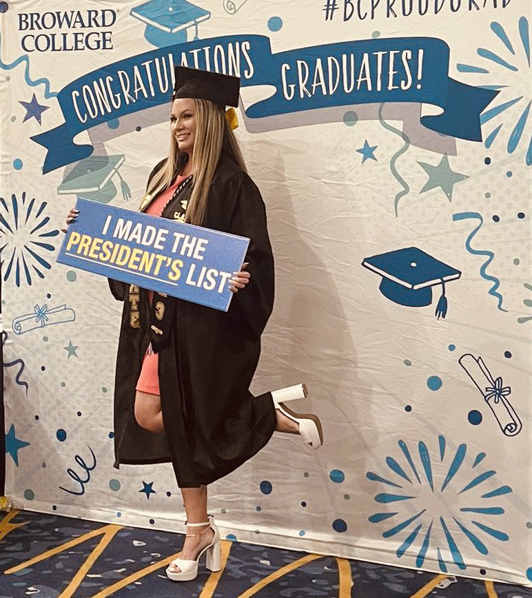BrowardCollege's tweet photo. Congratulations Seahawks! Your hard work, dedication, and sacrifice have paid off. We’re #BCProud of you 🥳🎓🎉 #BCProudGrad https://t.co/TjA93gdJ7j