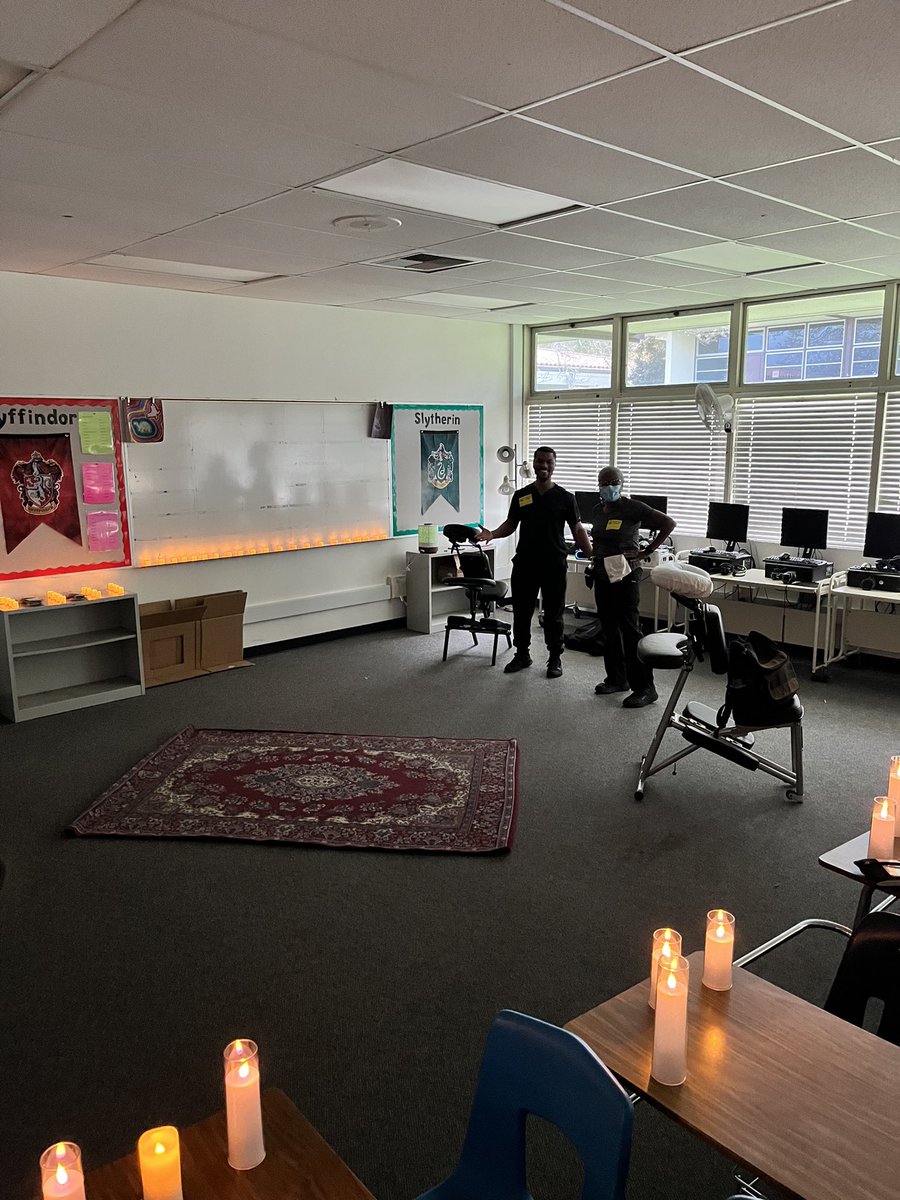 #TeacherAppreciateWeek continues today in our <a href="/PVIS_Seakings/">PVIS Seakings</a> spa! All day today our educations will be pampered. Thank you PTSA! (Also thankful for battery operated candles)