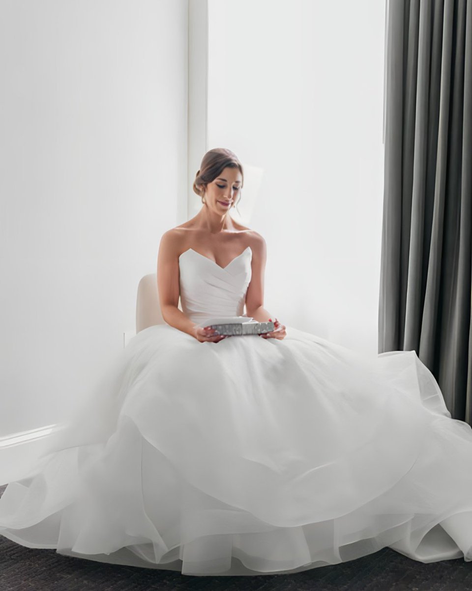 We currently have 1 of spot remaining for our giveaway! 🖤

Just a reminder that in celebration of our rebrand and new website launch, we're offering an exclusive opportunity to 1 more couple who book our Signature Experience or Pampered Bride package!

Get one complimentary add-