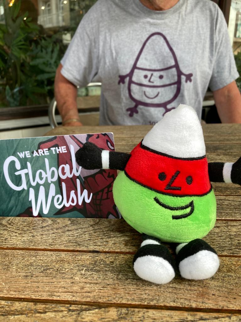 HALFWAY THERE!

Only 90+ miles to go...

It's been a gruelling few days for the Welsh Wanderers but they've made it across the border to Spain with only a few blisters😅

Donate here >> lnkd.in/eGYzSRNu

#WheresWally #WelshWanderer #WelshYouth #Urdd #WelshCharity