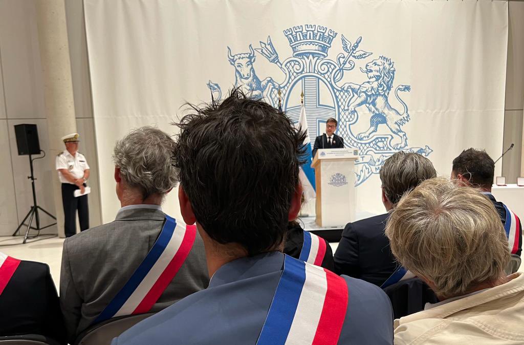 Les évacués de la Rue Tivoli se souviendront toute leur vie de leur dévouement lors de la terrible catastrophe qui a endeuillé Marseille. 
Présent entouré des élu.e.s <a href="/Marseille4_5/">Mairie des 4e et 5e arr. de Marseille</a> et <a href="/marseille/">Ville de Marseille</a> à la cérémonie de remerciements au <a href="/MarinsPompiers/">Marins-pompiers de Marseille</a> organisée par <a href="/BenoitPayan/">Benoît Payan</a>