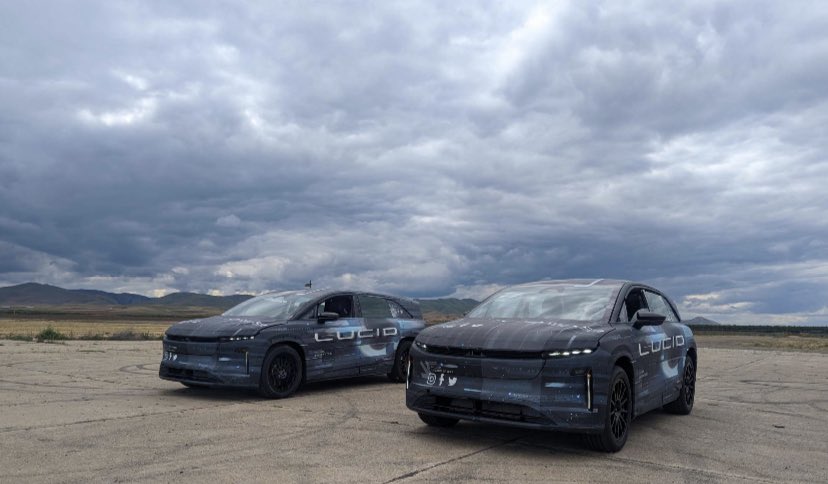 NotMsJennyLopez's tweet photo. $LCID “The public unveiling of the Lucid Gravity is planned for later in 2023, with vehicle production on track for 2024”. #LucidMotors #ProjectGravity https://t.co/vO7PTAtLMB