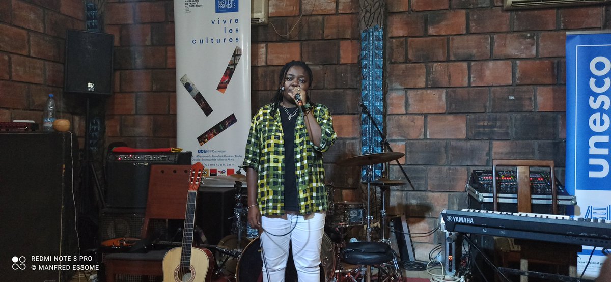 Reporter4Music's tweet photo. 🇨🇲 En cours au Laboratoire Musical, le Concert de #Presse du groupe #MACASE version 3.0 avec de nouveaux visages. Des exclusivités au rendez-vous en marge de leur nouveau disque #CarpeDiem. @UnescoYaounde @IFCameroun @MusicInAfrica https://t.co/J7oxdSiHhF