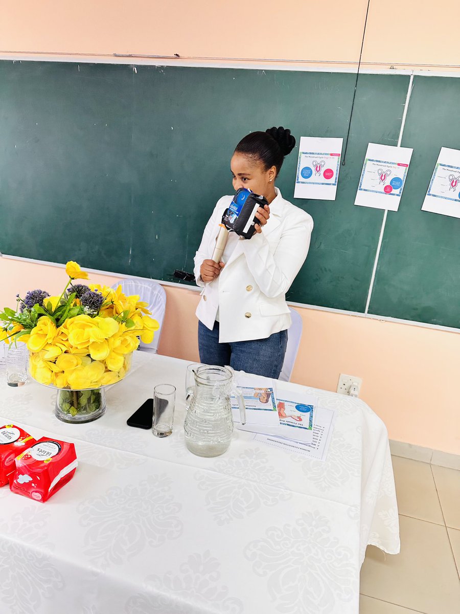 AmileShange's tweet photo. @WomenCeoOrg Facilitated the
#HopeForGirls Puberty Education Dialogue yesterday at uKukhanyakokusa Full Service School.

Women CEO Foundation continues to:
- Serve communities of women who are missing school or work due to lack of sanitary protection. https://t.co/hSAvnLZ0di