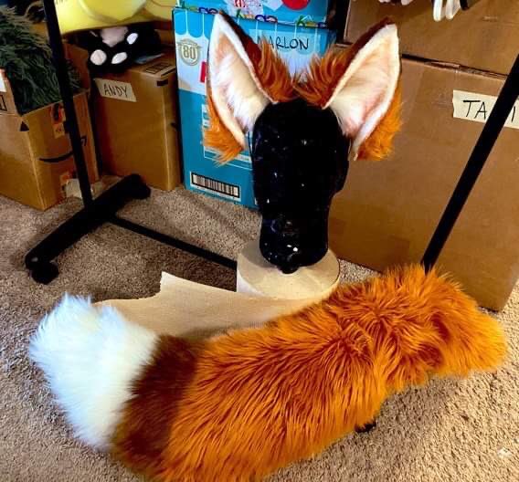 🛍CUSTOM EAR/TAIL SET GIVEAWAY🛍

Sponsored by: <a href="/sealskull/">vince 🪲</a> 💝

How to enter: 
🌸Like+ Retweet this 
🌸Post your reference below! 

It’s that easy! Good luck!
#furry #furryfandom #fursuit #fursuitmaker