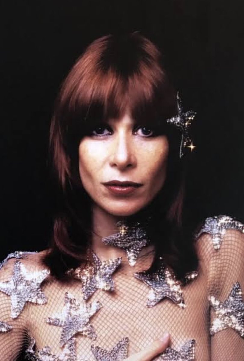 Que dia triste. Sempre vai faltar vc, Rita Lee 😭😭😭