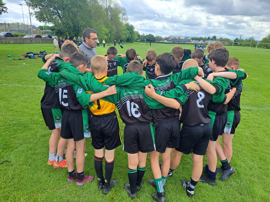 We are SO PROUD of our Senior Football Team yesterday! The boys put their hearts and souls on the pitch and played a fantastic semi-final game against Pope John Paul NS, Malahide. Unfortunately we lost in the last seconds, but that doesn’t make us any less proud of our boys!👏👏