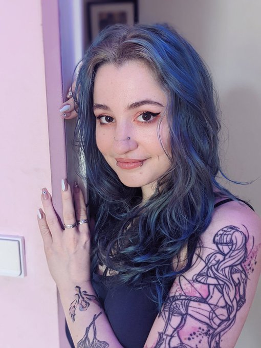 Petit cadeau en commentaire 🥺 https://t.co/XISfzKst0n