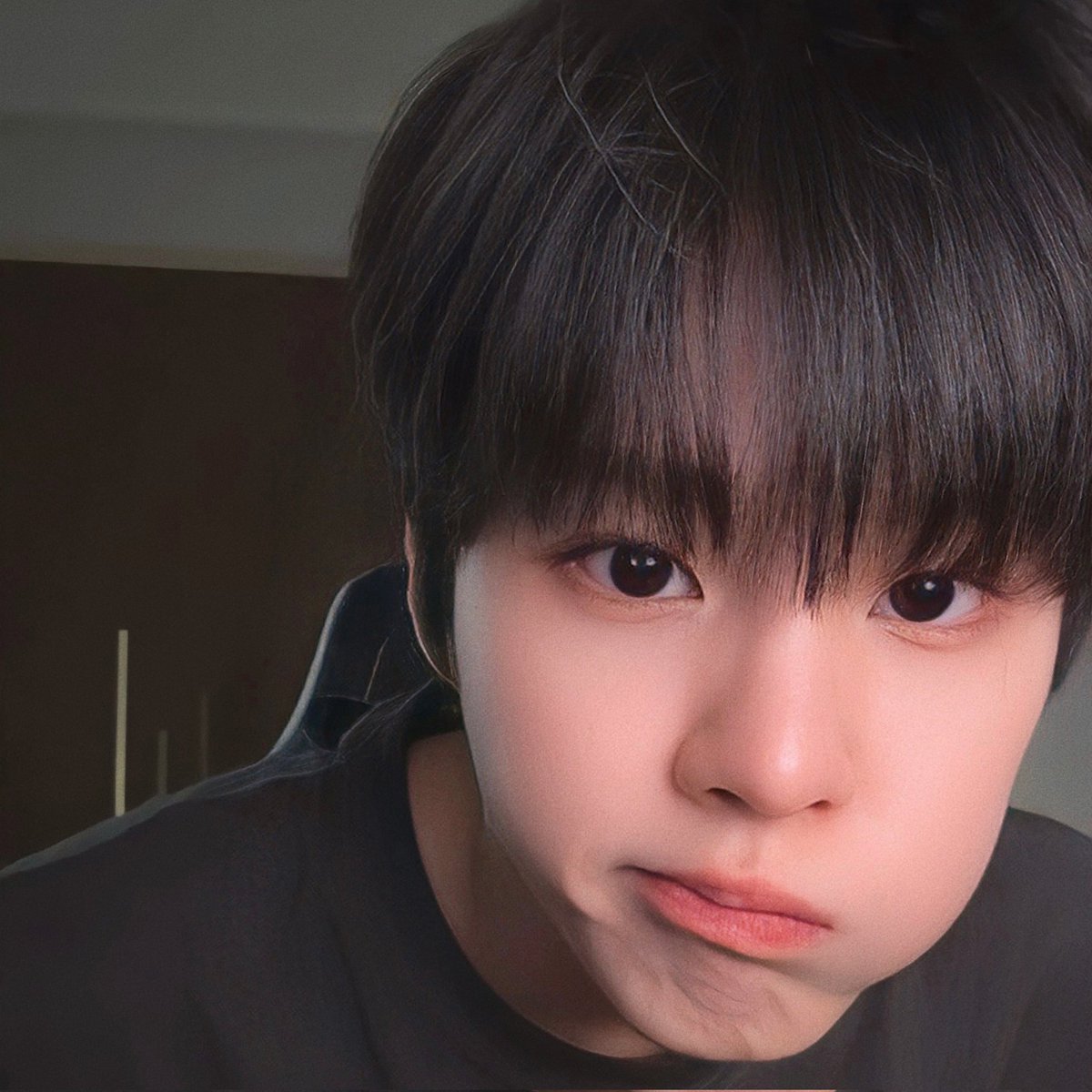 yongA94264066's tweet photo. 김우석 고양이예요🐱증거가 있어요😎 https://t.co/Z0eBc3Rmeq