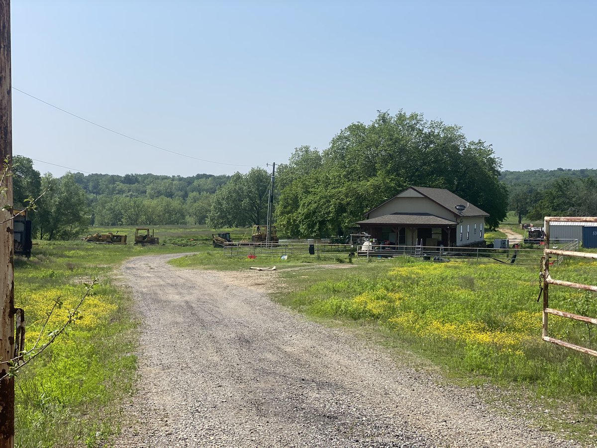 Kaylee Olivas 📺 on Twitter "HENRYETTA UPDATE The first picture is