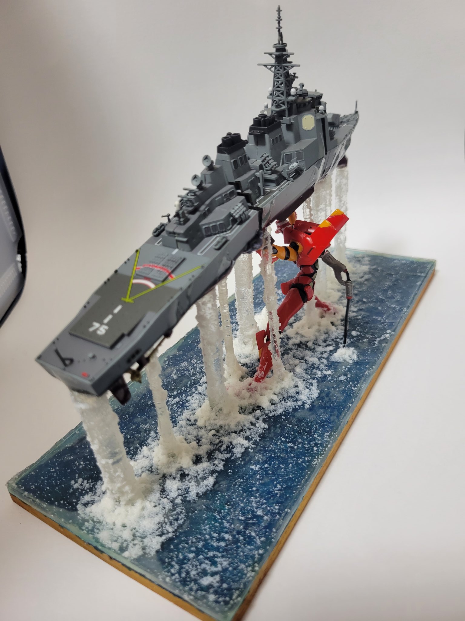 エヴァンゲリオン　弐号機 RG　和武装　アスカ　【全塗装完成】 エヴァンゲリオン 弐号機 RG ESVシールド装備 アスカ 【全塗装