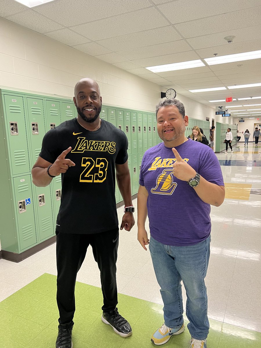 If you aren’t a Laker Lover, you don’t know what Love is! ⁦<a href="/NISDHarlan/">Harlan High School</a>⁩ 💜