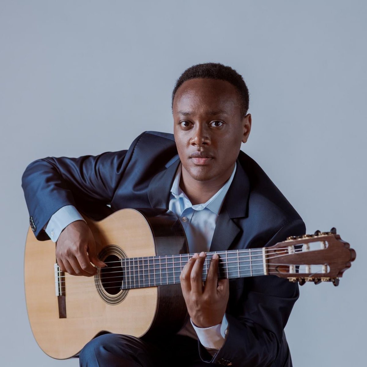 Soirée d'ouverture le 23 octobre 2023 : Edith Pageaud (lauréate "Révélation" 2022 du concours international Drôme de Guitares) et le guitariste français Raphaël Feuillâtre, étoile montante de la guitare classique, lauréat du prestigieux concours GFA !