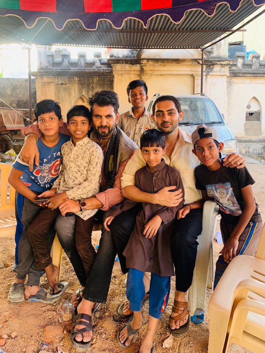 karan_chhabra's tweet image. Cant wait for the world to see our scene @Theabrarzahoor ! From the Badass of #Uriattack #commando3 and #neerja to getting a chance to work with me , you have come a long way my friend 🤪 ! 

3 days to go ! 

#chatrapathi releases on 12th May in Theatres ! #chatraptahion12may