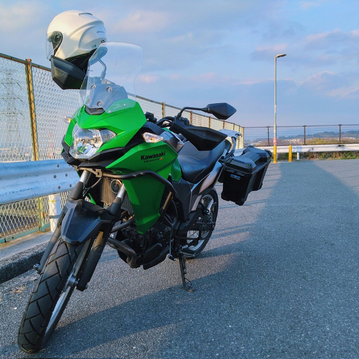 osora_versys250's tweet photo. 車種:Versys-X250
住み:京都市
年齢:22
性別:女
好き:道の駅
嫌い:都会の道路
一言:バイク乗ってる女の子とか同年代のお友達がほしいです🏍
#バイク乗りとして軽く自己紹介 
#バイク乗りと繋がりたい
#バイク女子と繋がりたい
#ツーリング仲間募集 https://t.co/LOlmrjaFhU