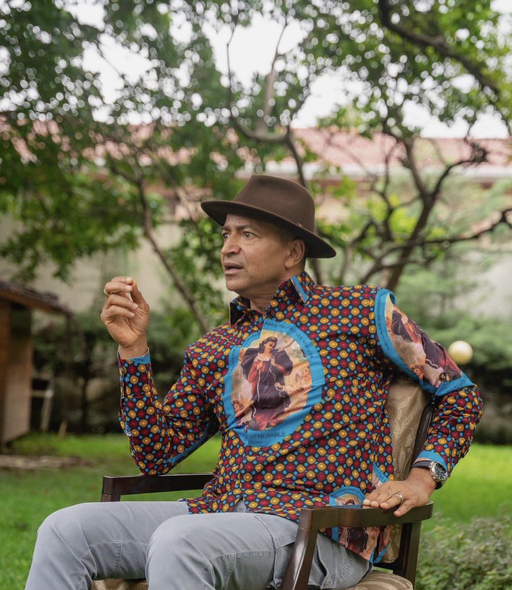AlexShabani243's tweet photo. ✅C’est @moise_katumbi qui a détourné plus 100 millions $ du projet #100_Jours.
✅c’est @moise_katumbi qui a détourné 130 millions $ de la #SICOMINE;
✅C’est @moise_katumbi qui a détourné 300 millions de #RAM;
✅c’est @moise_katumbi qui détourné 120 millions des pétroliers. https://t.co/94PdhkqYUZ