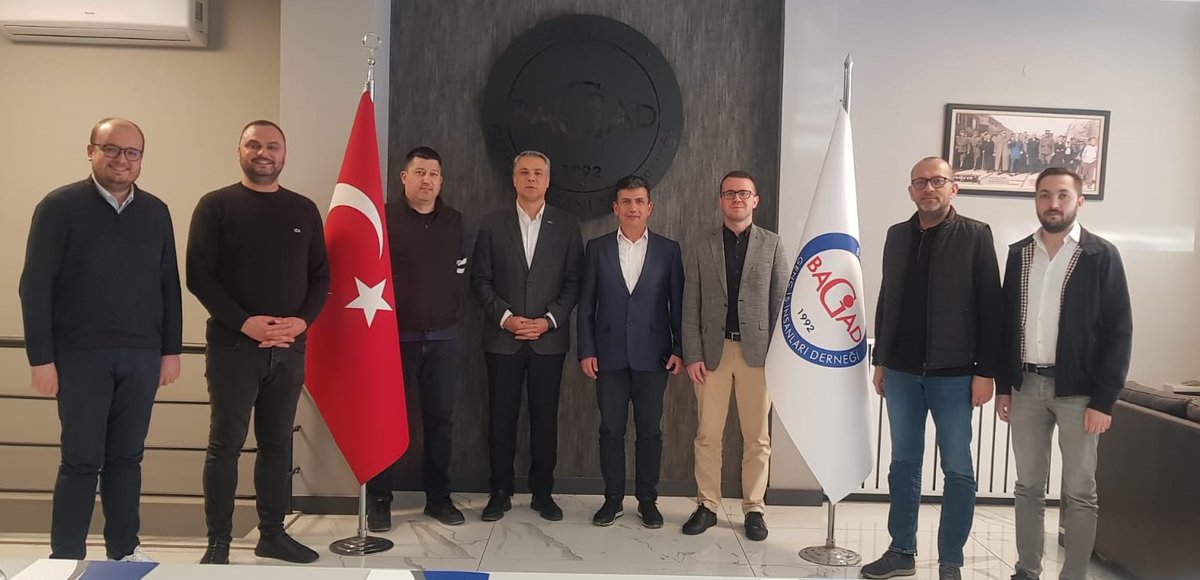 Türk Telekom İl Müdürü Sn. Fatih ÖZGÜL ve Balıkesir Ticari Faaliyet Yöneticisi Sn. Kamil TUMBA derneğimizi ziyaret ettiler
<a href="/TurkTelekom/">Türk Telekom</a> bünyesinde yapılan çalışmalar ve faaliyetler hakkında bilgiler paylaşıldı
Nazik ziyaretlerinden dolayı kendilerine teşekkür ederiz <a href="/fatihozgul14/">Fatih Özgül</a>