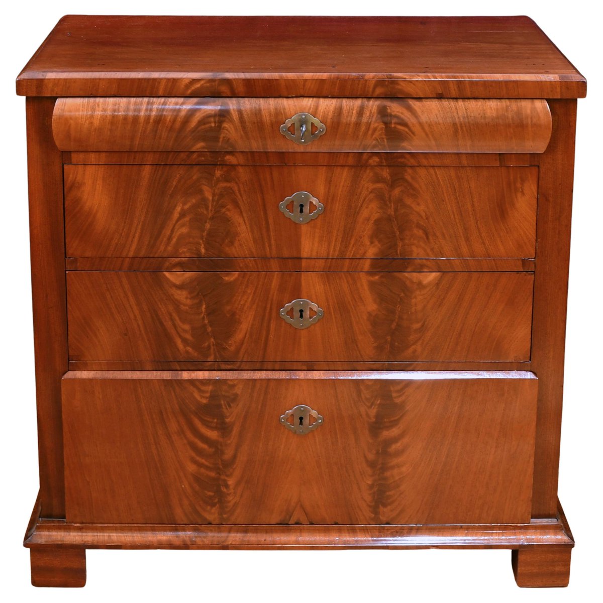 BonninAshley's tweet image. Antique Empire / Biedermeier Chest of Drawers in West Indies Mahogany, circa 1825
bonninashley.com/chest-of-drawe…

#Chest #ChestOfDrawers #AntiqueFurniture #BonninAshley #Miami
