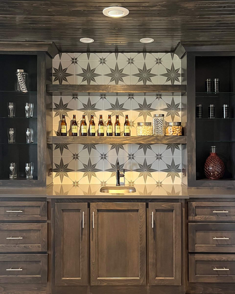 ✨This gorgeous⭐️star-patterned⭐️tile design has us starstruck🤩with just the right amount of elegance and whimsy, transforming this basement bar into a celestial haven.💫 #TileTuesday 

#SeeYourselfAtCedarCreek #InteriorDesign #Style #DesignInspiration #TileDesign #DesignIdeas