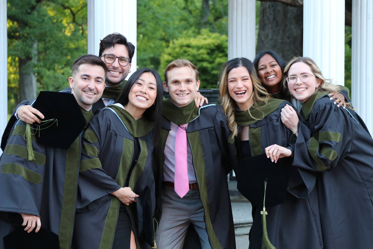 This week I graduate from <a href="/UNCPharmacy/">UNC Pharmacy</a> where I spent 4 of the most transformative years learning &amp; growing alongside these 6 pharmacy superstars &amp; friends. I’m excited to embark on my next steps as an incoming <a href="/HopkinsMedicine/">Johns Hopkins Medicine</a> resident. Here we come #TwitteRx! 👨🏻‍🎓🤩

#Classof2023