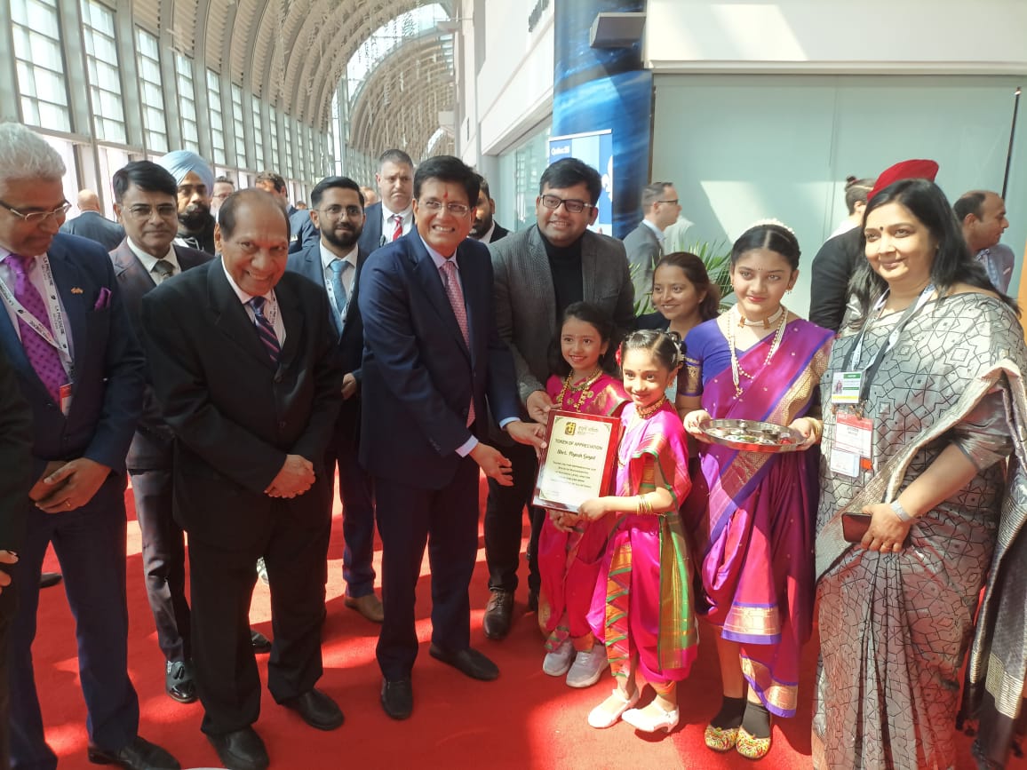 TPCI_'s tweet photo. Shri @PiyushGoyalOffc, Hon'ble CIM inaugurated the India Pavilion at @SIALCANADA 2023 in Toronto. Over 100 Indian Food &amp; Beverages Exporters participated in the India Pavilion organized by @TPCI_ @ITPODesk @APEDADOC &amp; @ASSOCHAM4India with the support of @DoC_GoI @HCI_Ottawa https://t.co/MSzdjCRr4P