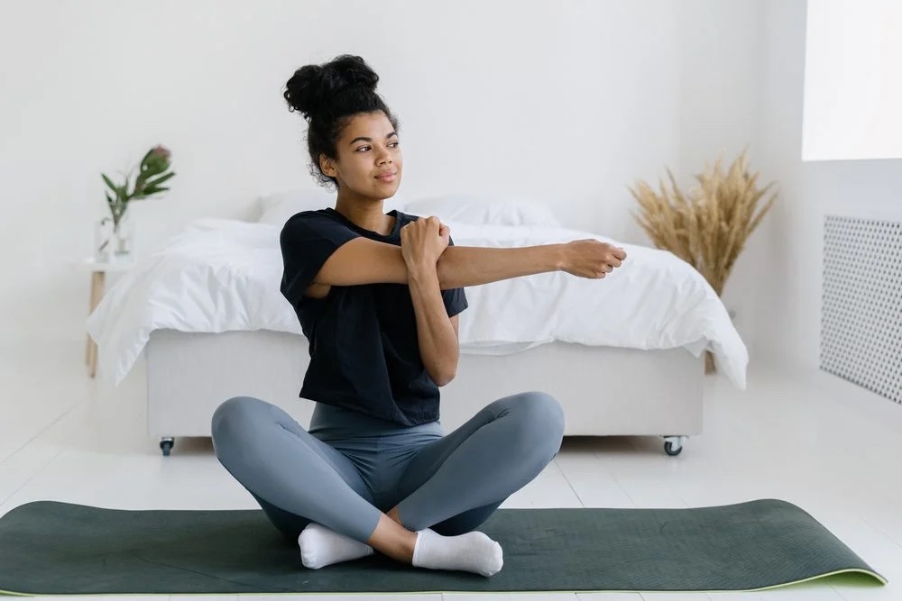 14 Stretches to Do Before Bed for Better Sleep 
buff.ly/3NksWSu