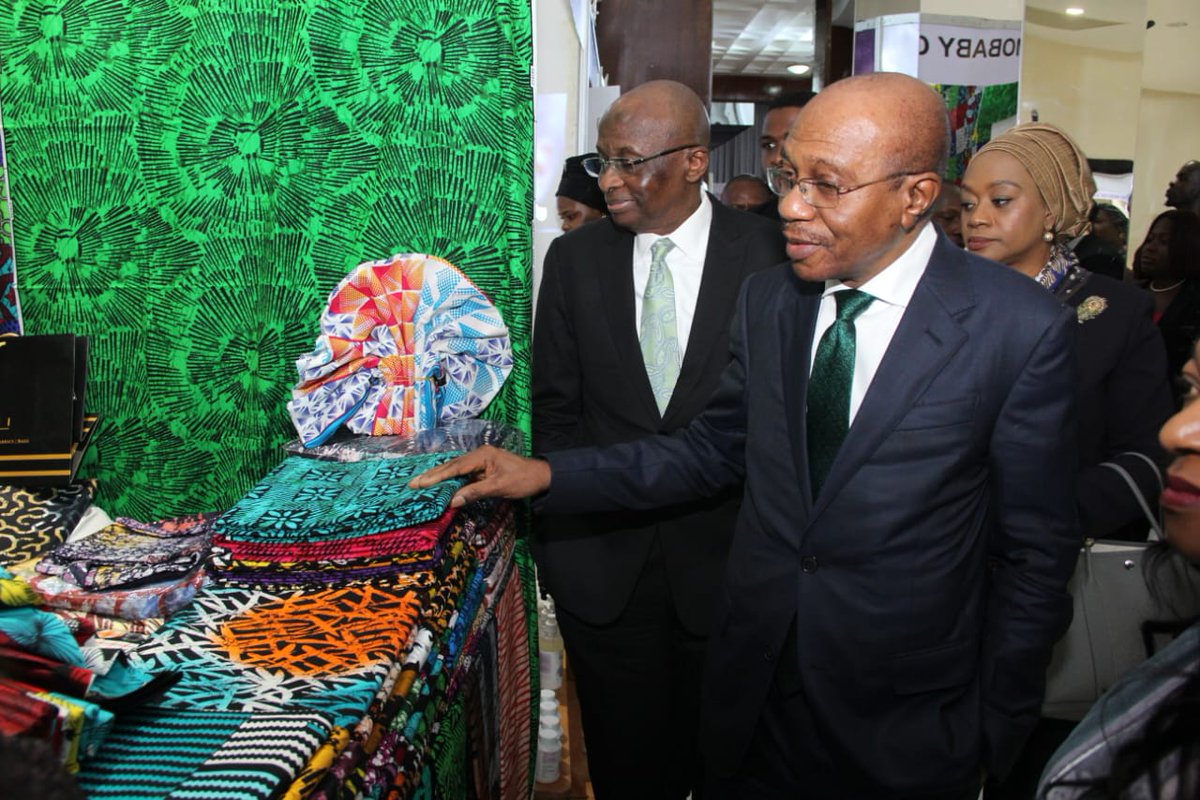 cenbank's tweet photo. #RT200 Gov #Emefiele urges holders of export proceeds in their domiciliary accounts to take advantage of the rebate scheme by selling them at investors’ and exporters’ window https://t.co/ub5YBfW6c2