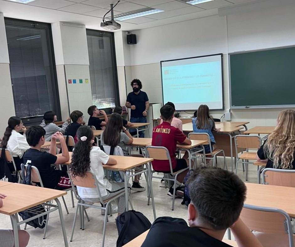 Hemos comenzado a impartir los talleres de alfabetización digital que organizamos en colaboración con la concejalía de Educación del Ayuntamiento de Elche. 🎓 El primero se ha llevado a cabo en el IES Nit de l’Albà, con alumnos de 1º de ESO. 😀

#talleres #educación #informadores